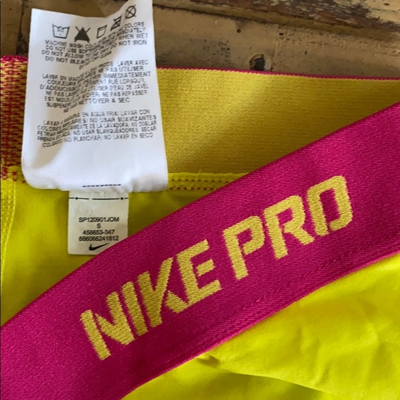 NIKE PRO BIKE SHORTS NEON STRETCH SPANDEX WORKOUT BIKE SHORTS S - Picture 9 of 10
